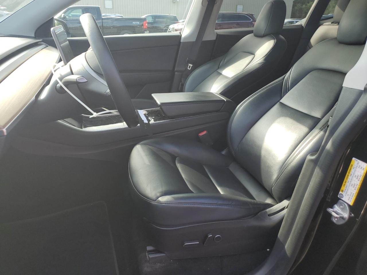 2021 Tesla Model Y VIN: 5YJYGDEE4MF077164 Lot: 81034645