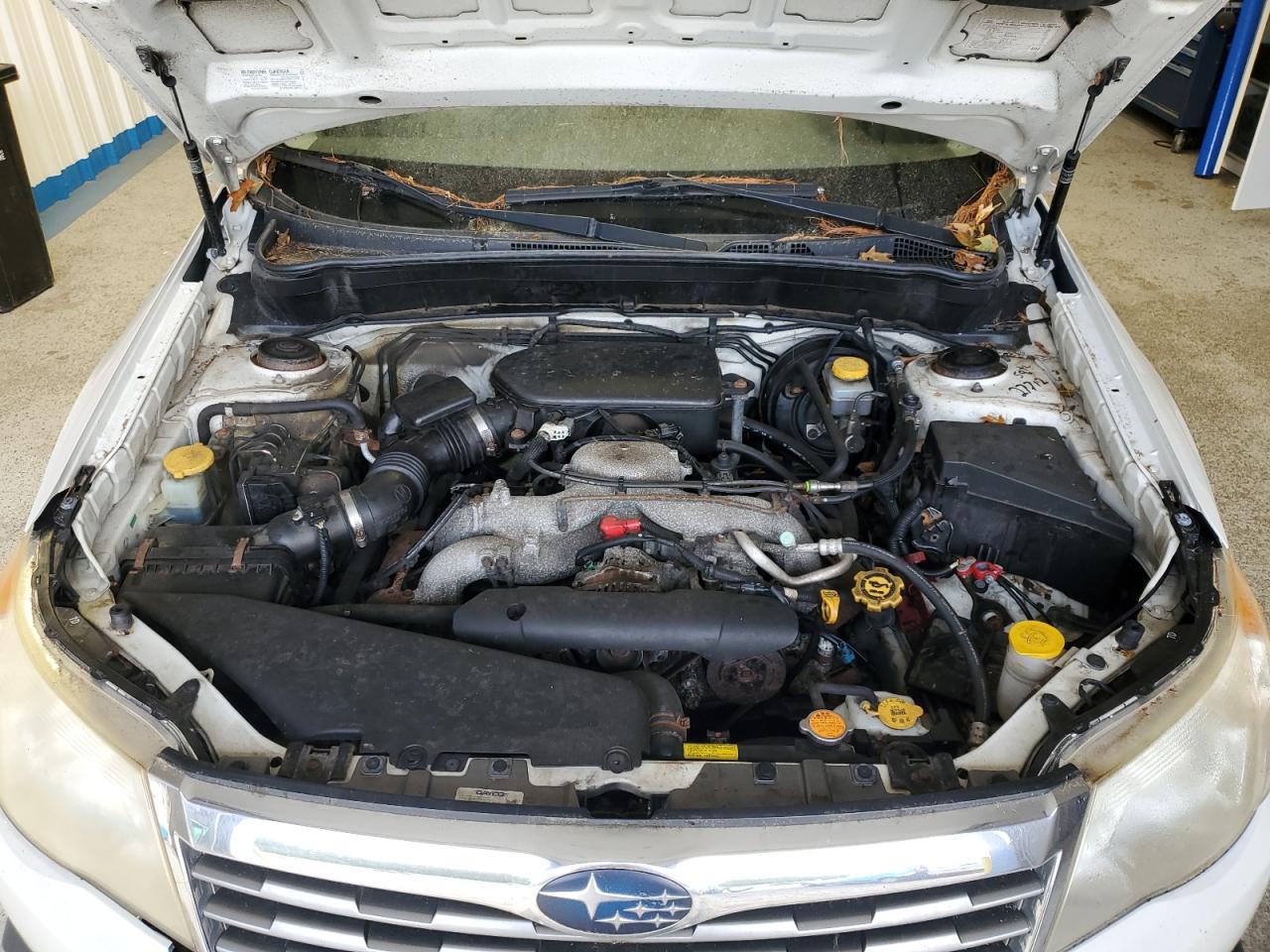 2010 Subaru Forester Xs VIN: JF2SH6BC4AH909620 Lot: 81332675