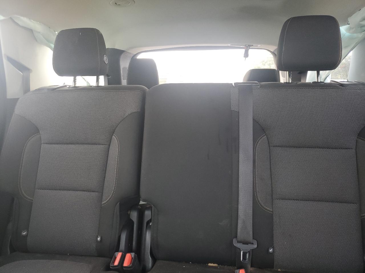 2018 Chevrolet Traverse Ls VIN: 1GNEVFKW2JJ205348 Lot: 84014945