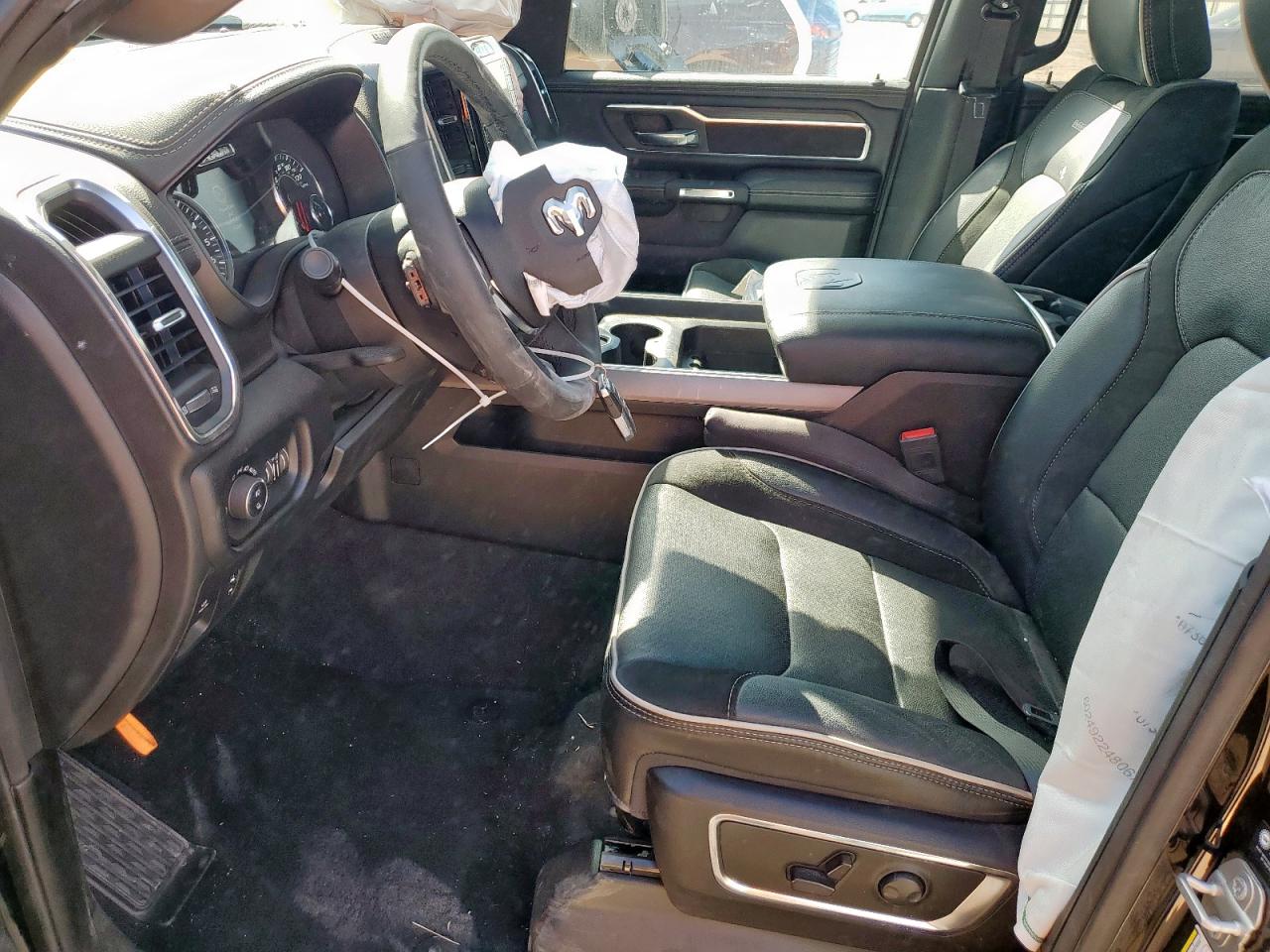 2025 Ram 1500 Laramie VIN: 1C6SRFJPXSN518594 Lot: 81077155