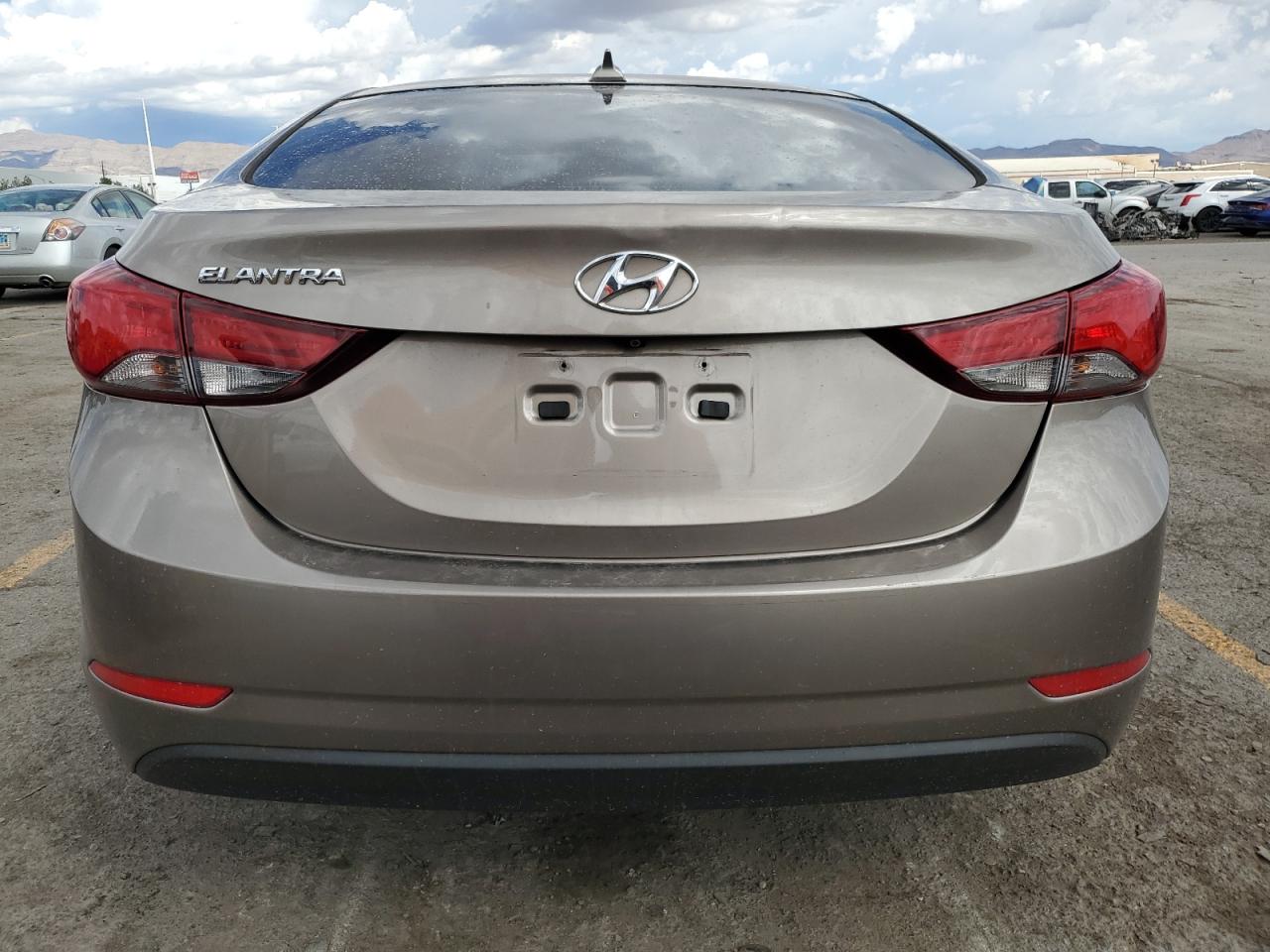 2016 Hyundai Elantra Se VIN: 5NPDH4AE6GH677109 Lot: 84273205