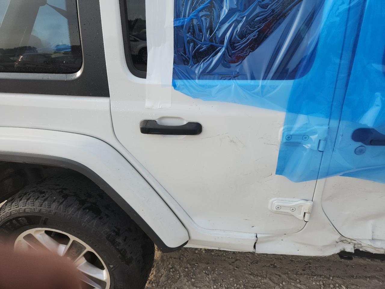 2018 Jeep Wrangler Unlimited Sahara VIN: 1C4HJXEGXJW228682 Lot: 71913045