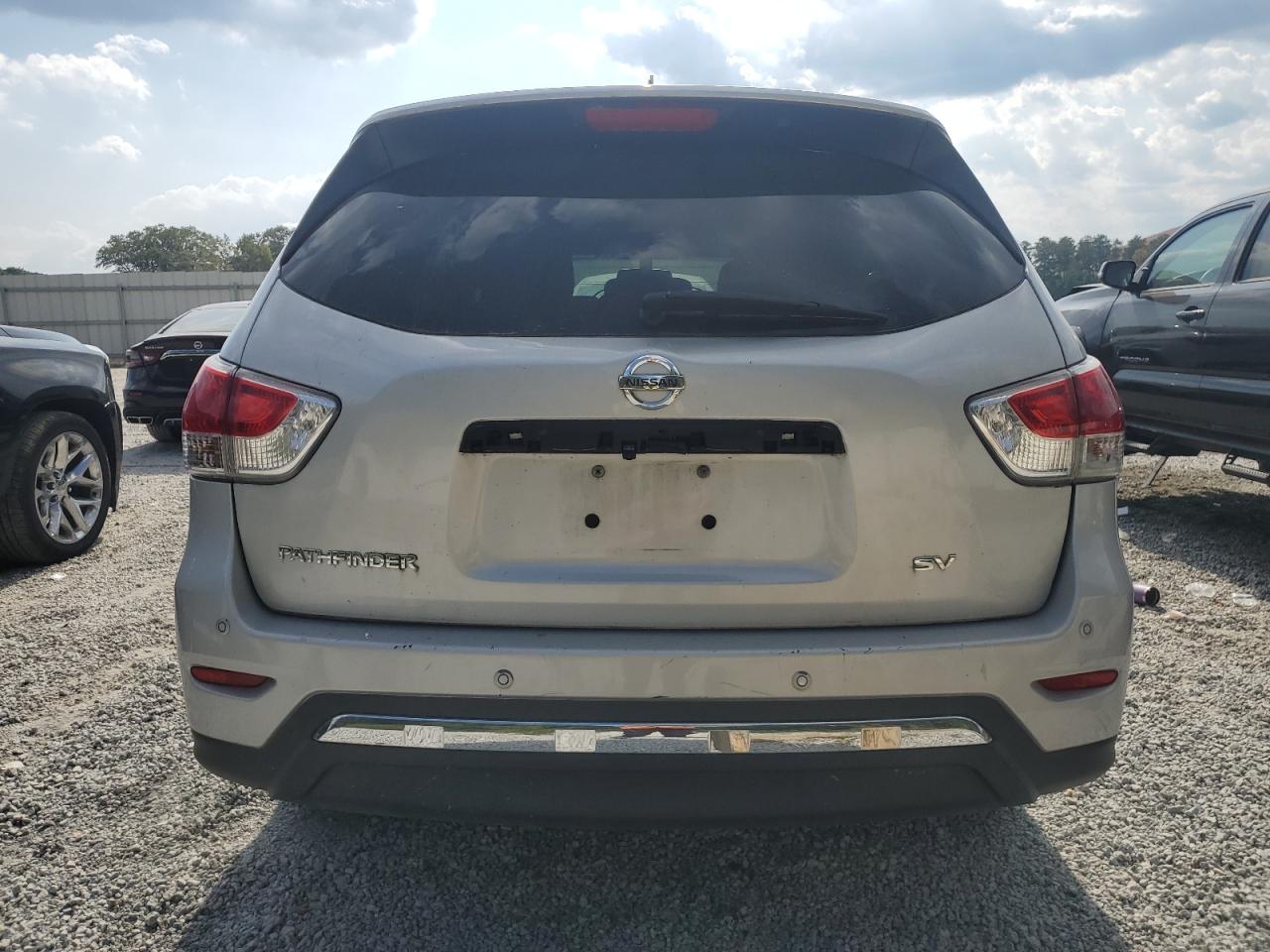 2015 Nissan Pathfinder S VIN: 5N1AR2MN4FC635558 Lot: 80401395
