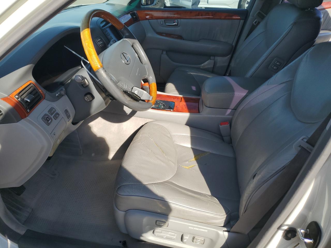 2005 Lexus Ls 430 VIN: JTHBN36F055028476 Lot: 81074945