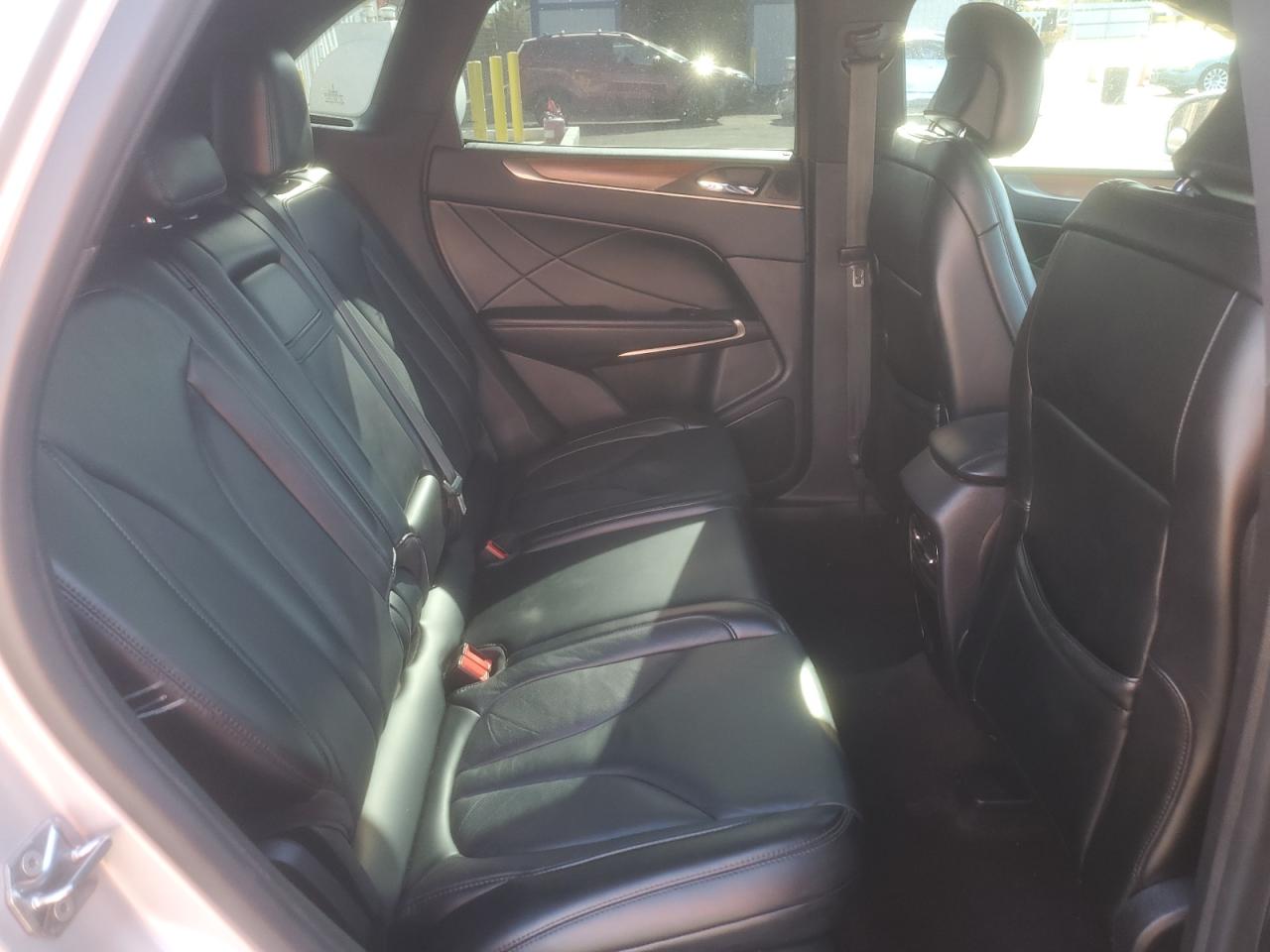 2018 Lincoln Mkc Select VIN: 5LMCJ2C93JUL30928 Lot: 71500855