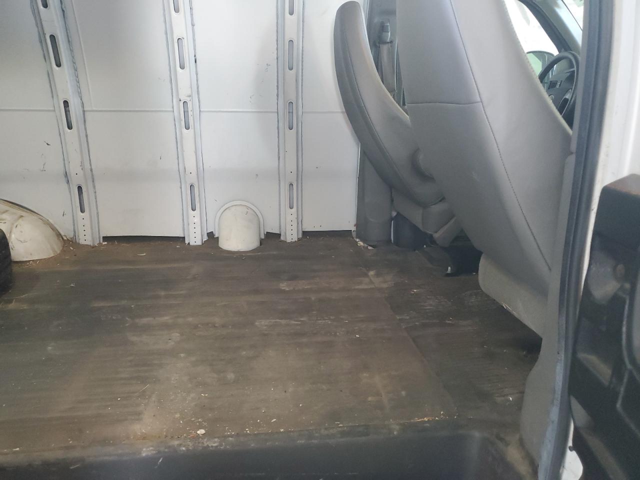 2015 Chevrolet Express G2500 VIN: 1GCWGFCF0F1219441 Lot: 84630885