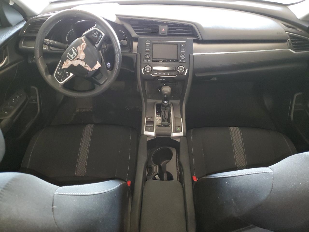 2020 Honda Civic Lx VIN: 2HGFC2F6XLH581887 Lot: 83826945