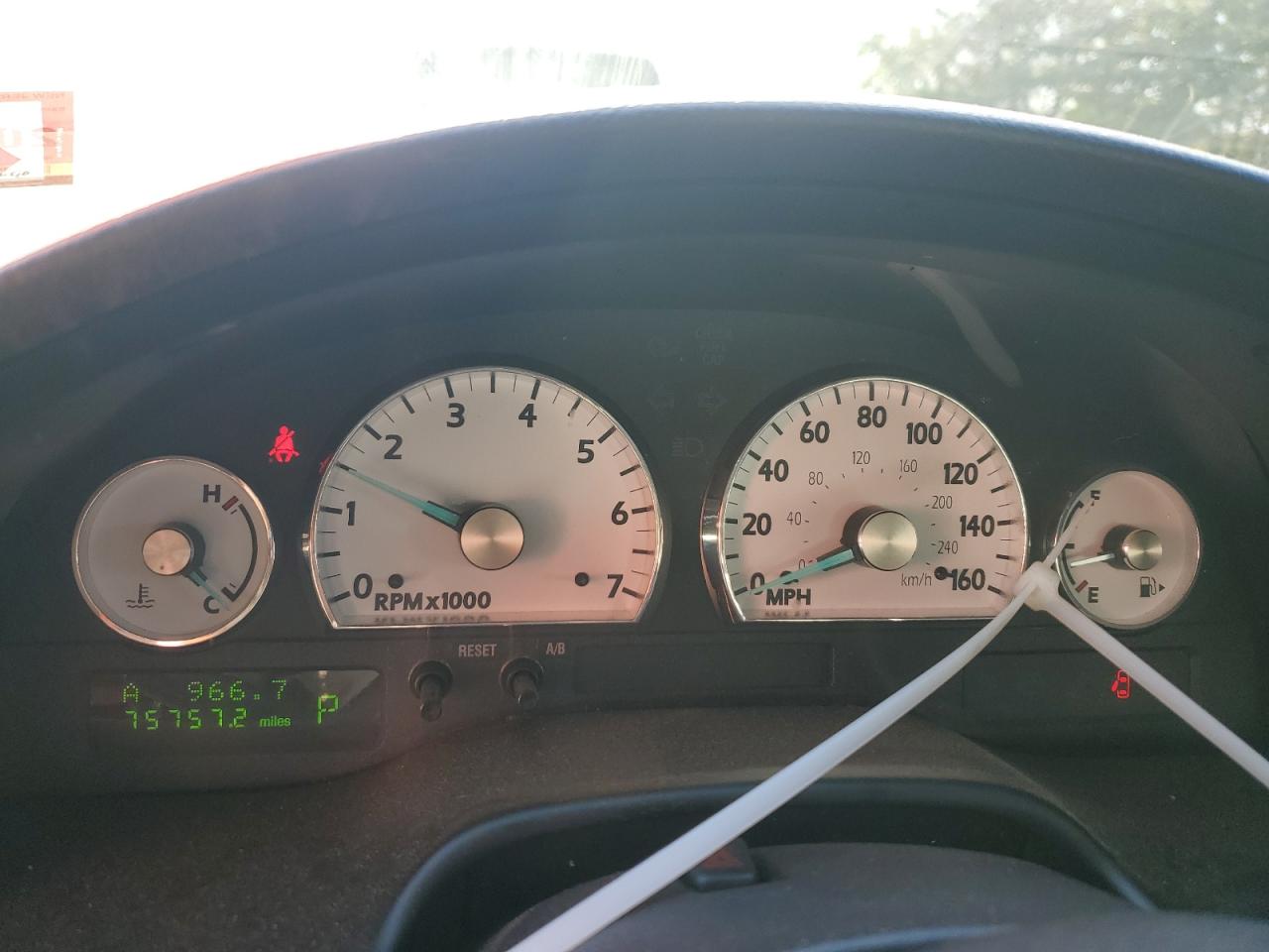 2004 Ford Thunderbird VIN: 1FAHP60A54Y105169 Lot: 80834995