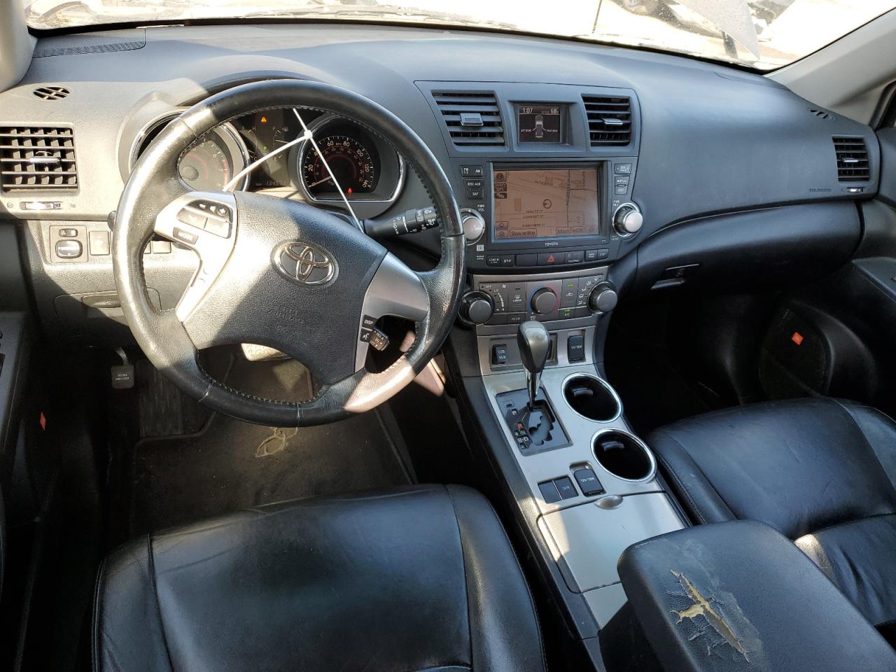 2011 Toyota Highlander Base VIN: 5TDZK3EHXBS038188 Lot: 71928245