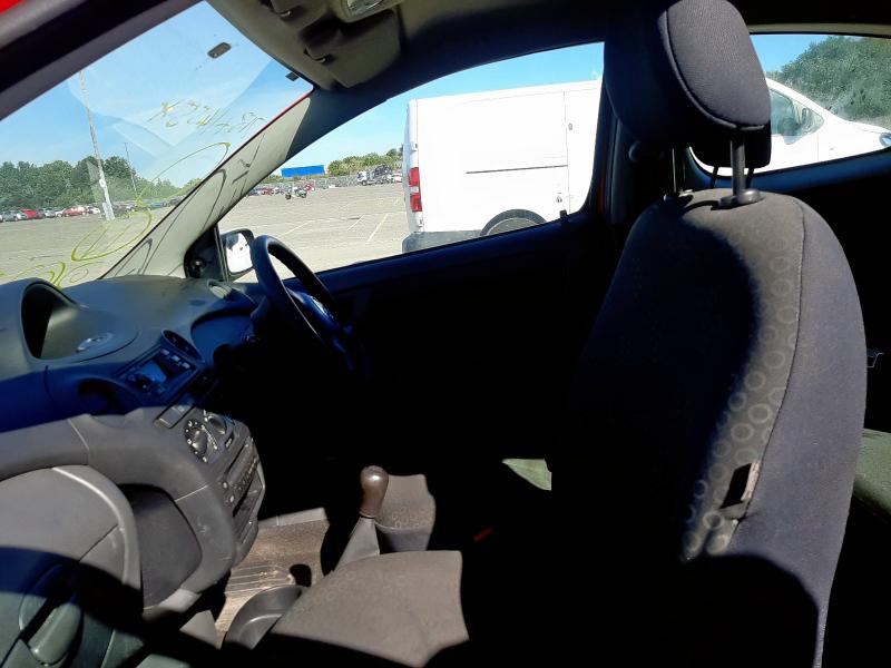 2004 TOYOTA YARIS T3 