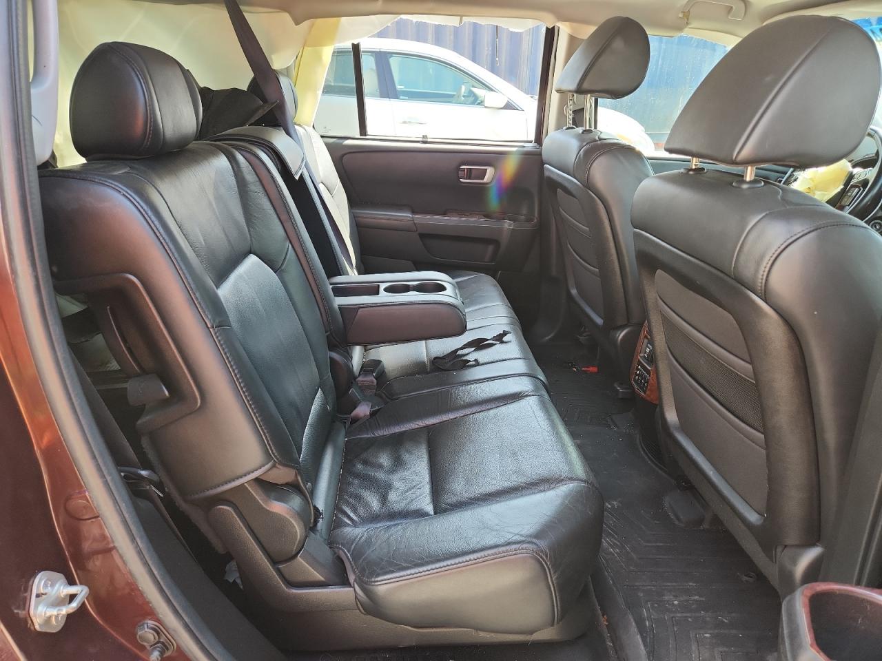 2010 Honda Pilot Touring VIN: 5FNYF4H90AB034390 Lot: 71918485