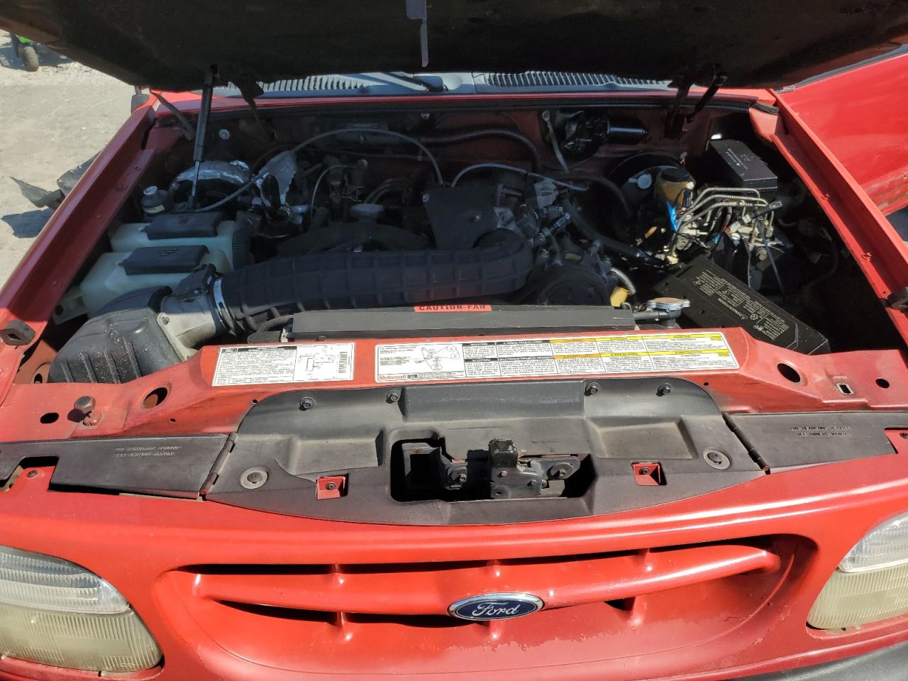 1998 Ford Explorer VIN: 1FMYU24X5WUC60739 Lot: 70776925