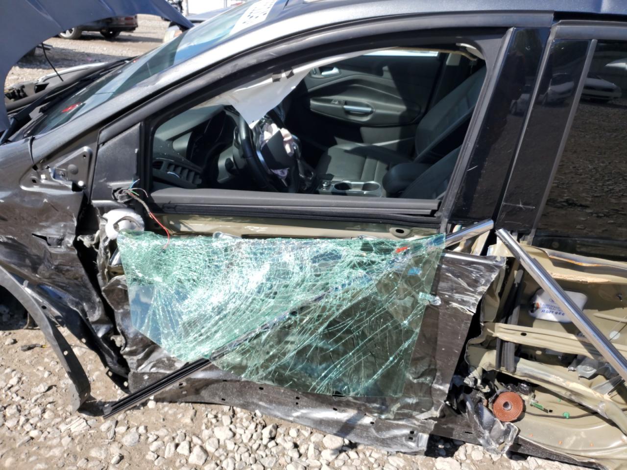 2016 Ford Escape Titanium VIN: 1FMCU9J95GUC47063 Lot: 81552245