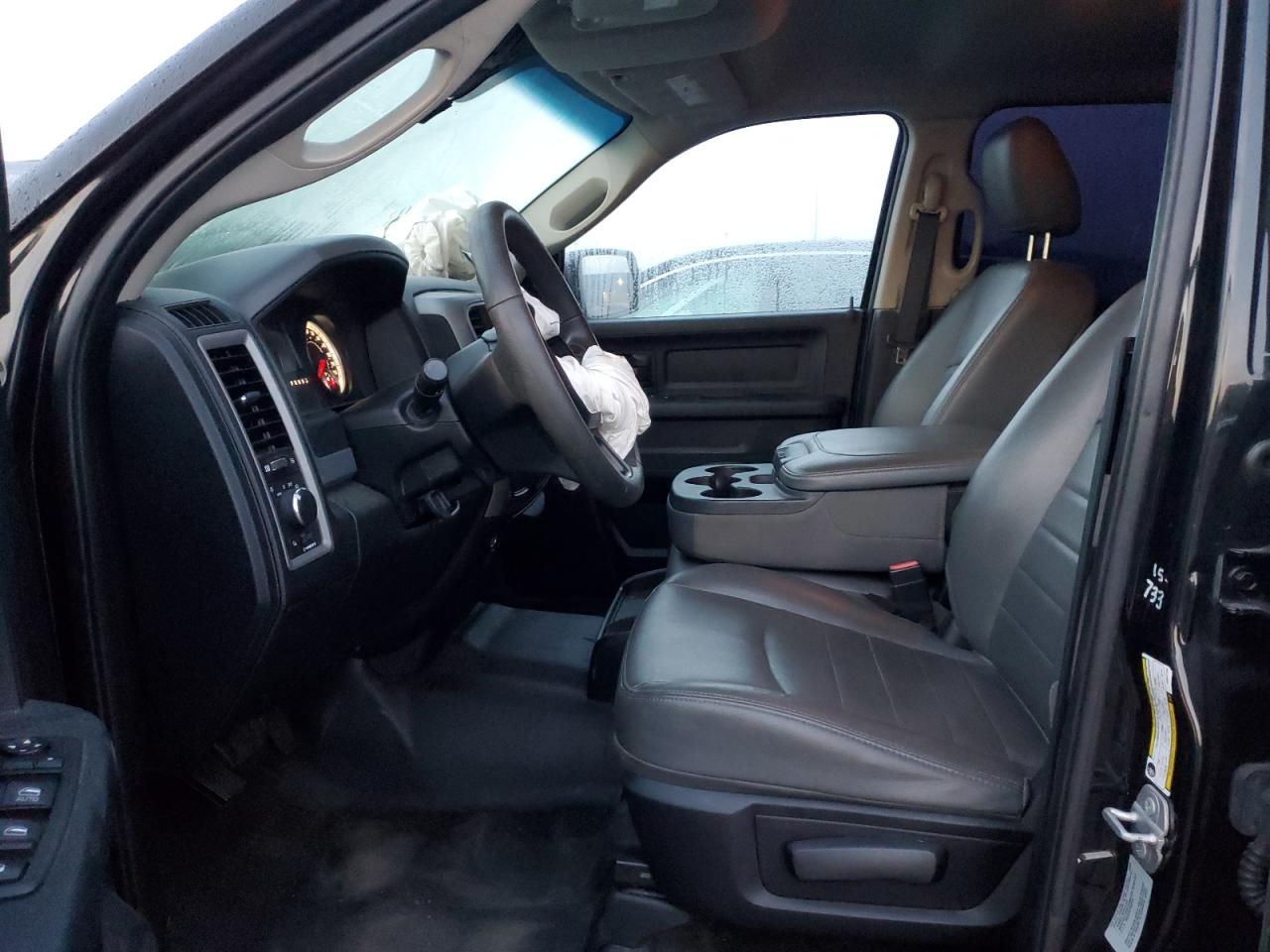 2015 Ram 1500 St VIN: 3C6RR7KT2FG647704 Lot: 81140635