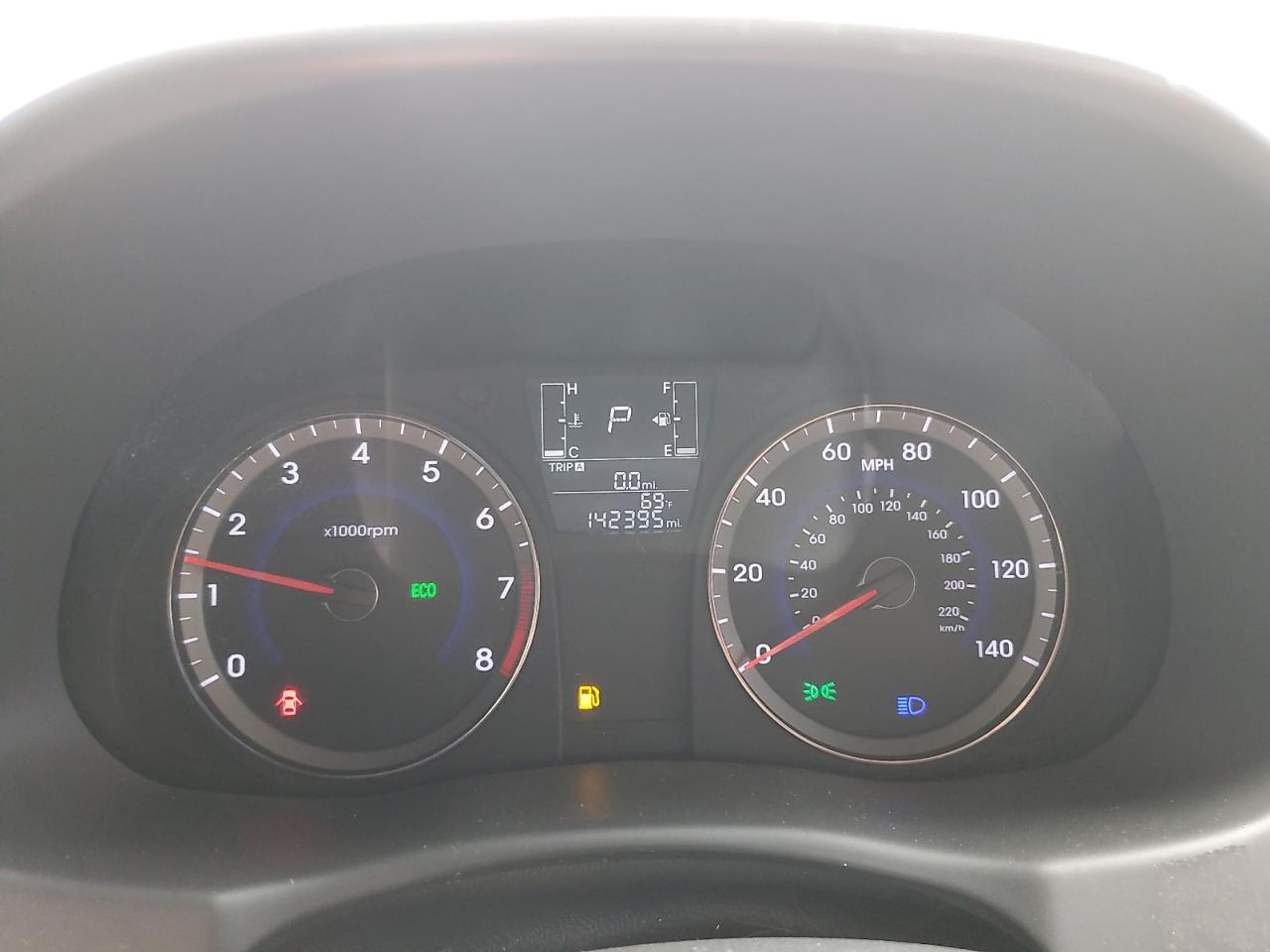 2015 Hyundai Accent Gls VIN: KMHCT4AE5FU884777 Lot: 68860725