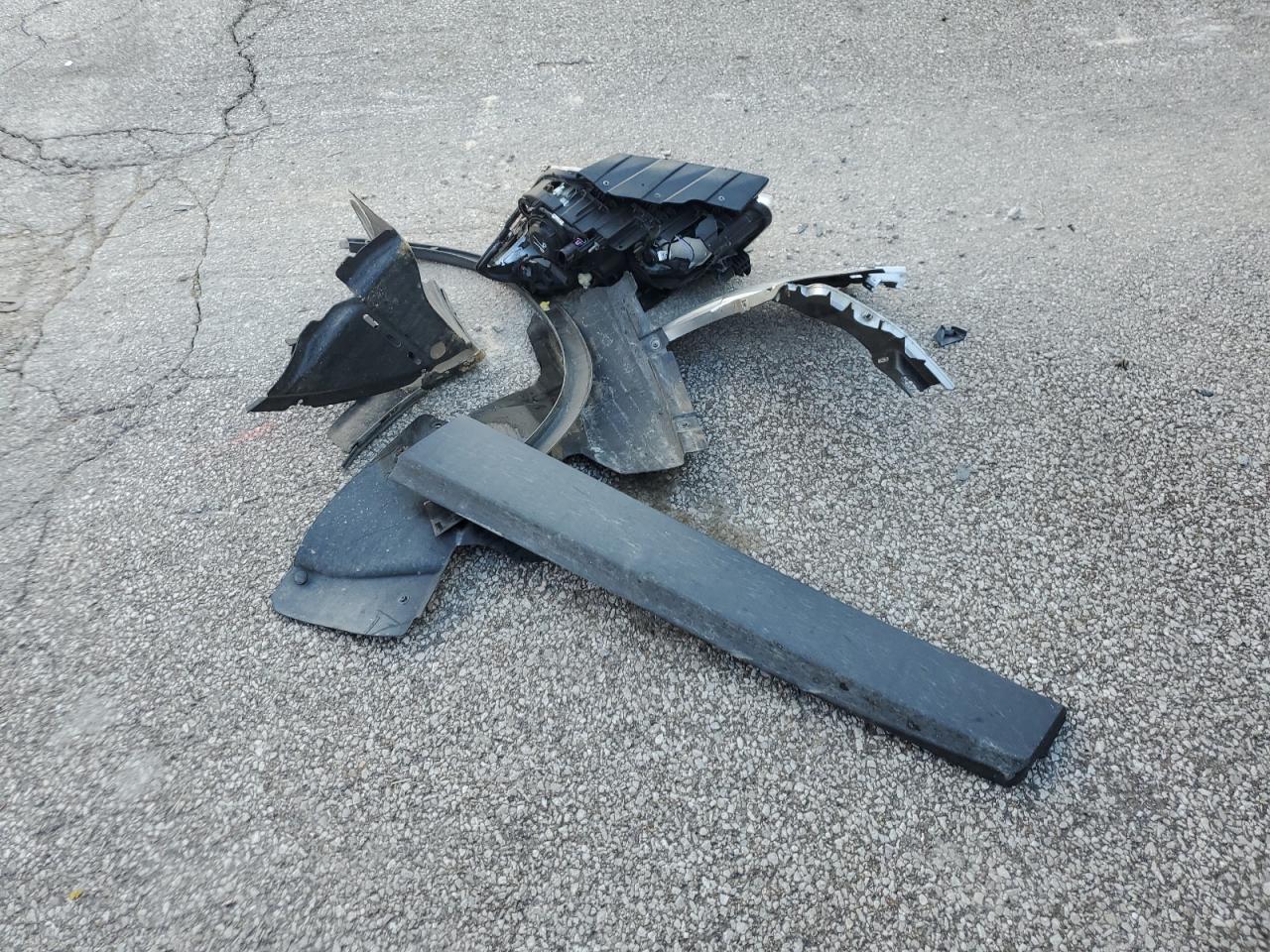 2016 Chevrolet Trax Ls VIN: KL7CJKSB8GB516901 Lot: 81770905