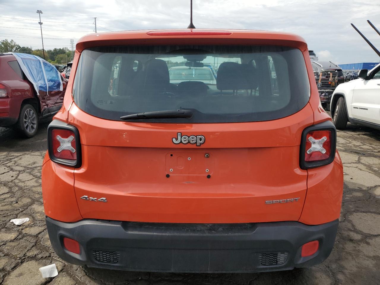 2015 Jeep Renegade Sport VIN: ZACCJBAT2FPC13694 Lot: 81276415
