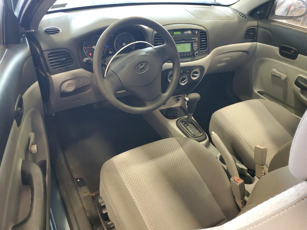 2008 Hyundai Accent Gs VIN: KMHCM36C08U092652 Lot: 83783435