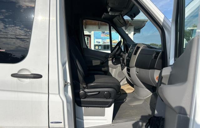 Minivans MERCEDES-BENZ SPRINTER 2014 Biały