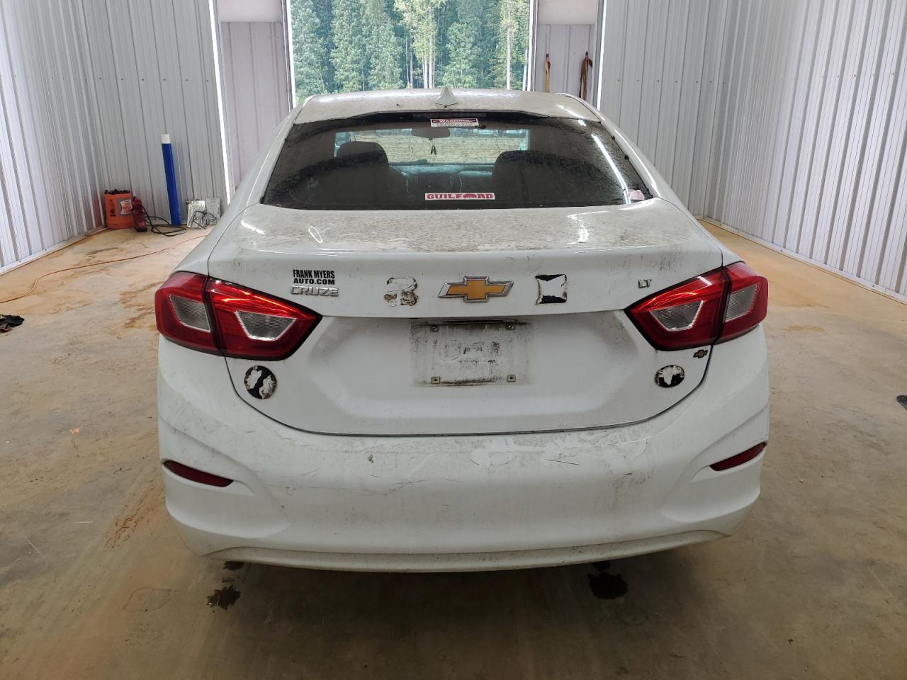 2019 Chevrolet Cruze Lt VIN: 1G1BE5SM7K7110800 Lot: 84283495