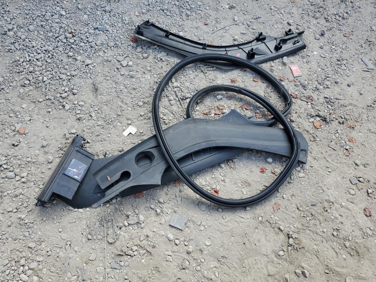 2017 Tesla Model X VIN: 5YJXCBE2XHF042040 Lot: 71727155