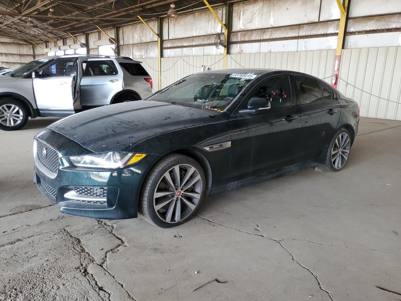2017 Jaguar Xe R - Sport
