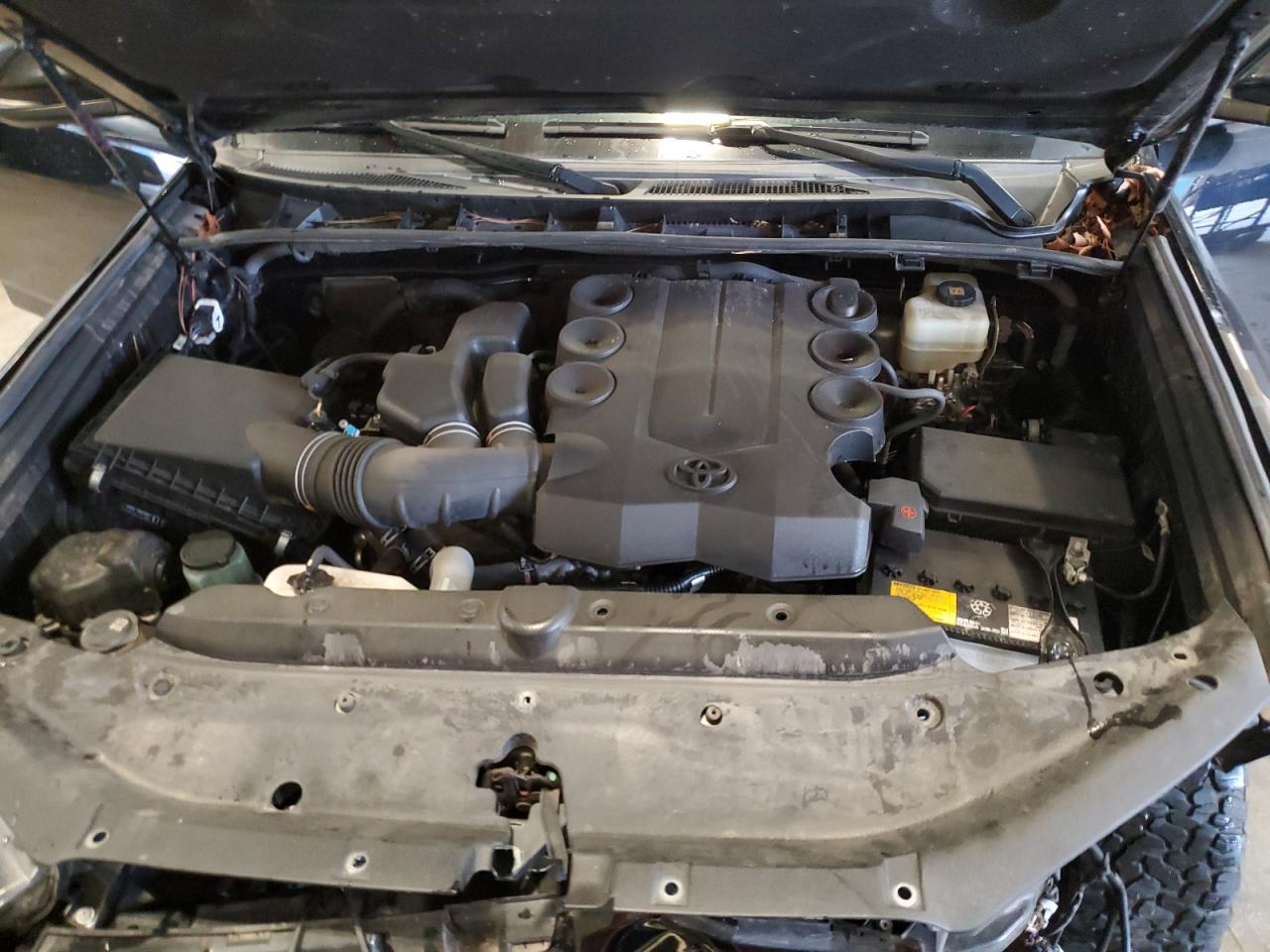 2018 Toyota 4Runner Sr5/Sr5 Premium VIN: JTEBU5JR2J5589608 Lot: 81065495