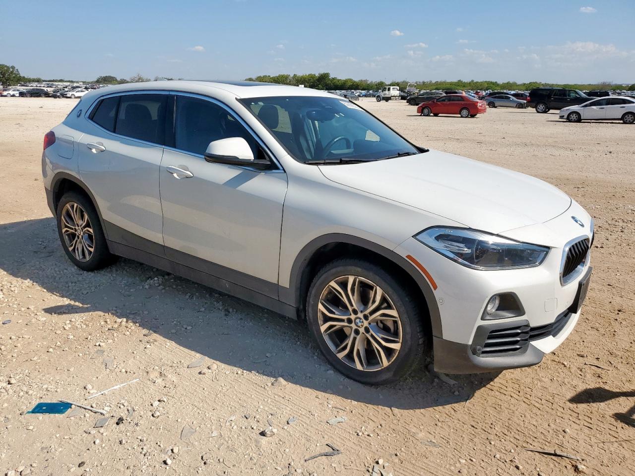 Фото: WBXYH9C07L5R59613