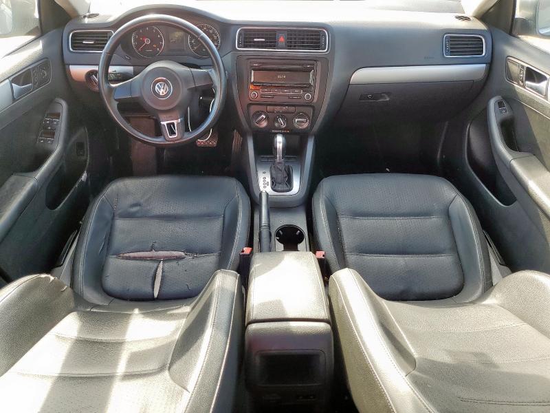 Sedans VOLKSWAGEN JETTA 2013 Gray