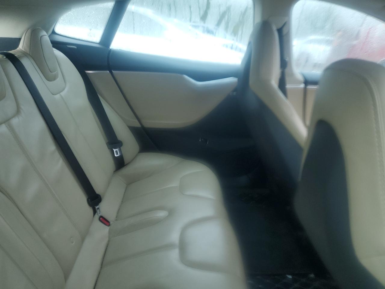 2013 Tesla Model S VIN: 5YJSA1AC0DFP10799 Lot: 81713755