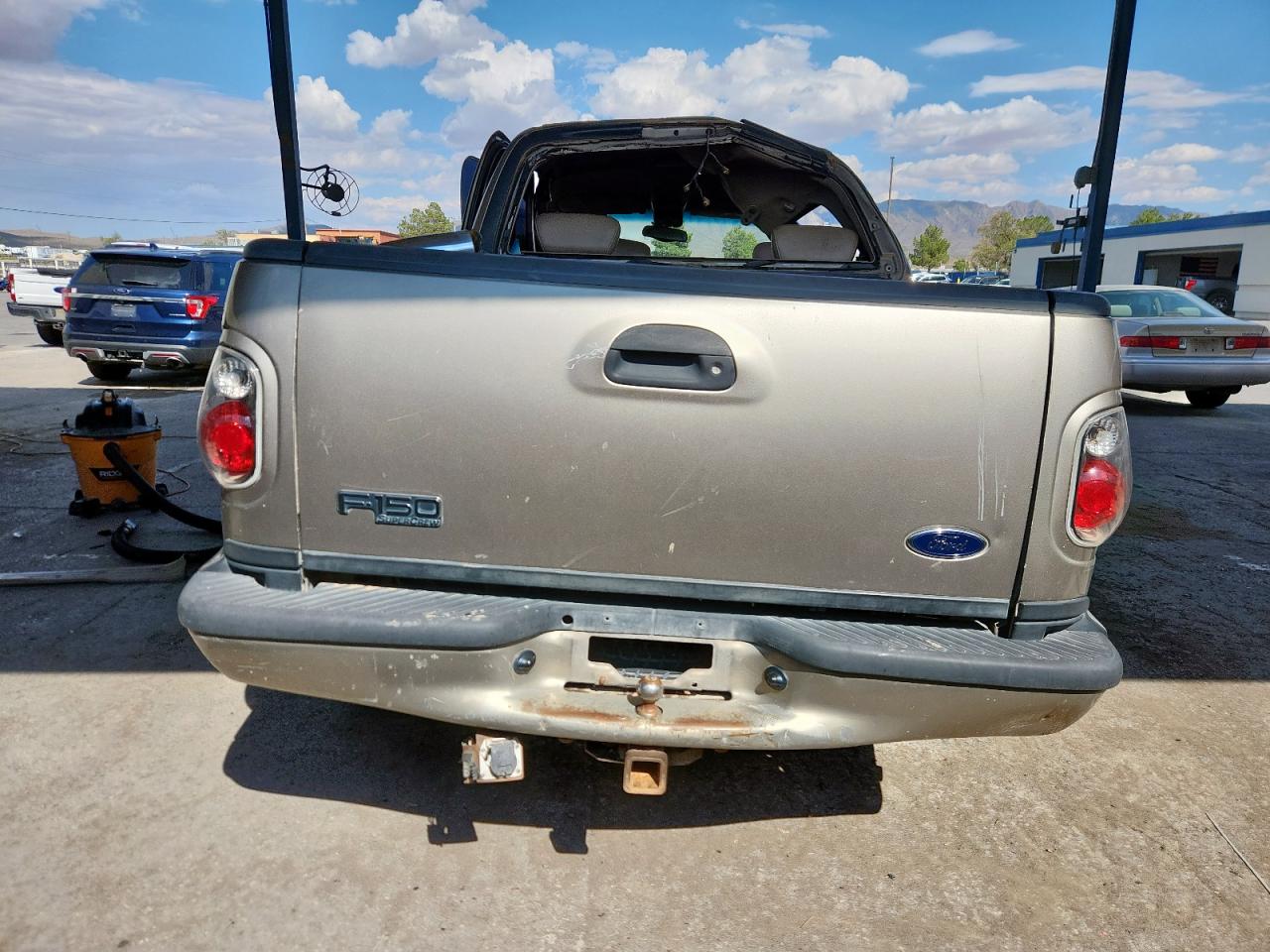 2002 Ford F150 Supercrew VIN: 1FTRW07LX2KA53852 Lot: 70382035