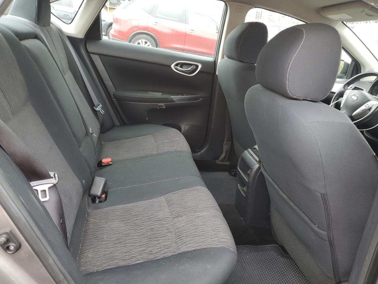 2015 Nissan Sentra S VIN: 3N1AB7AP1FL672196 Lot: 84018195