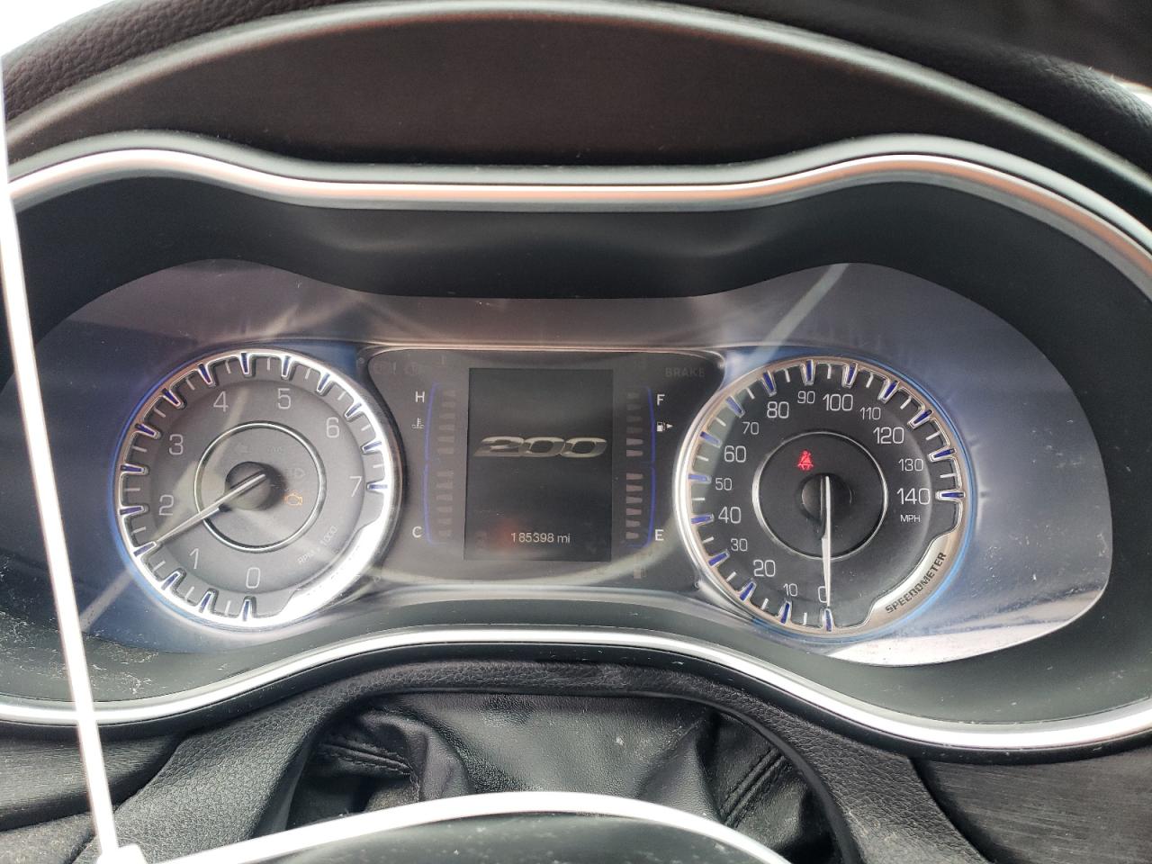 2015 Chrysler 200 Limited VIN: 1C3CCCAB6FN640025 Lot: 81560225