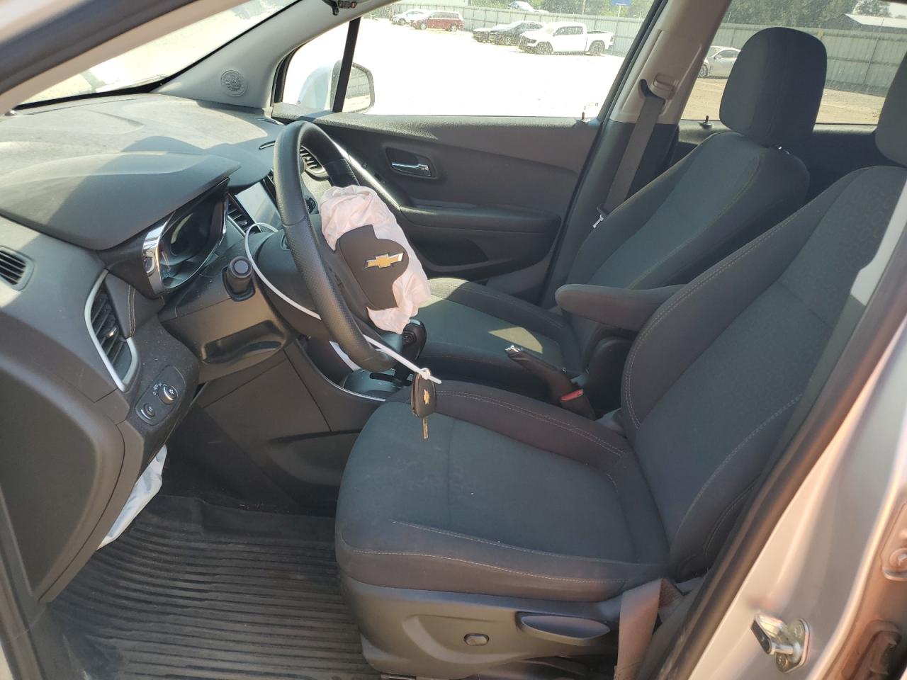 2020 Chevrolet Trax Ls VIN: 3GNCJKSB0LL194497 Lot: 80880715