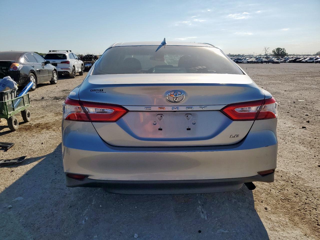 2019 Toyota Camry L VIN: 4T1B11HK7KU198651 Lot: 84441545