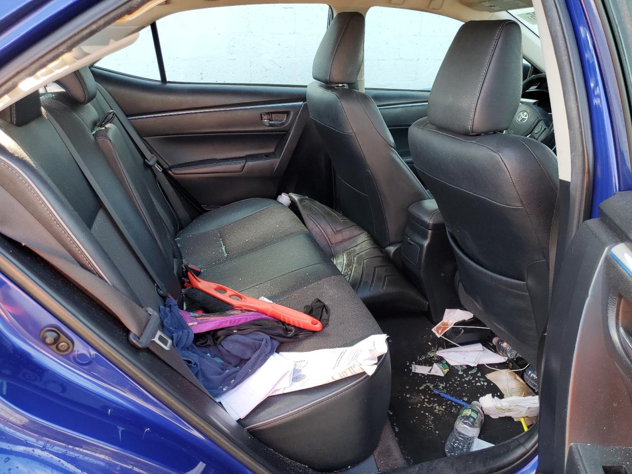 2015 Toyota Corolla L VIN: 2T1BURHE3FC272297 Lot: 84262295