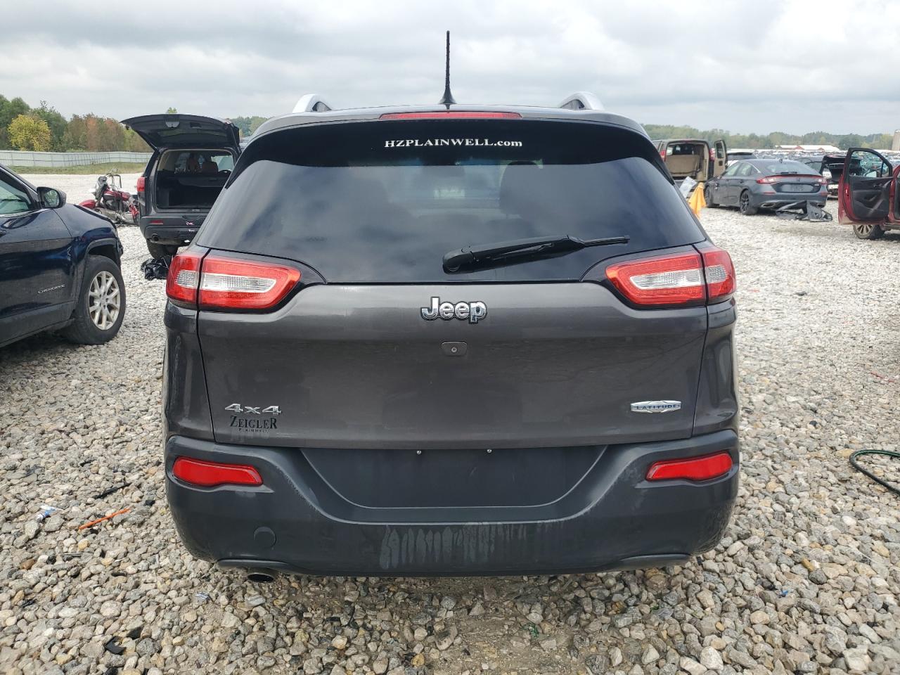 2015 Jeep Cherokee Latitude VIN: 1C4PJMCB6FW571837 Lot: 81259795
