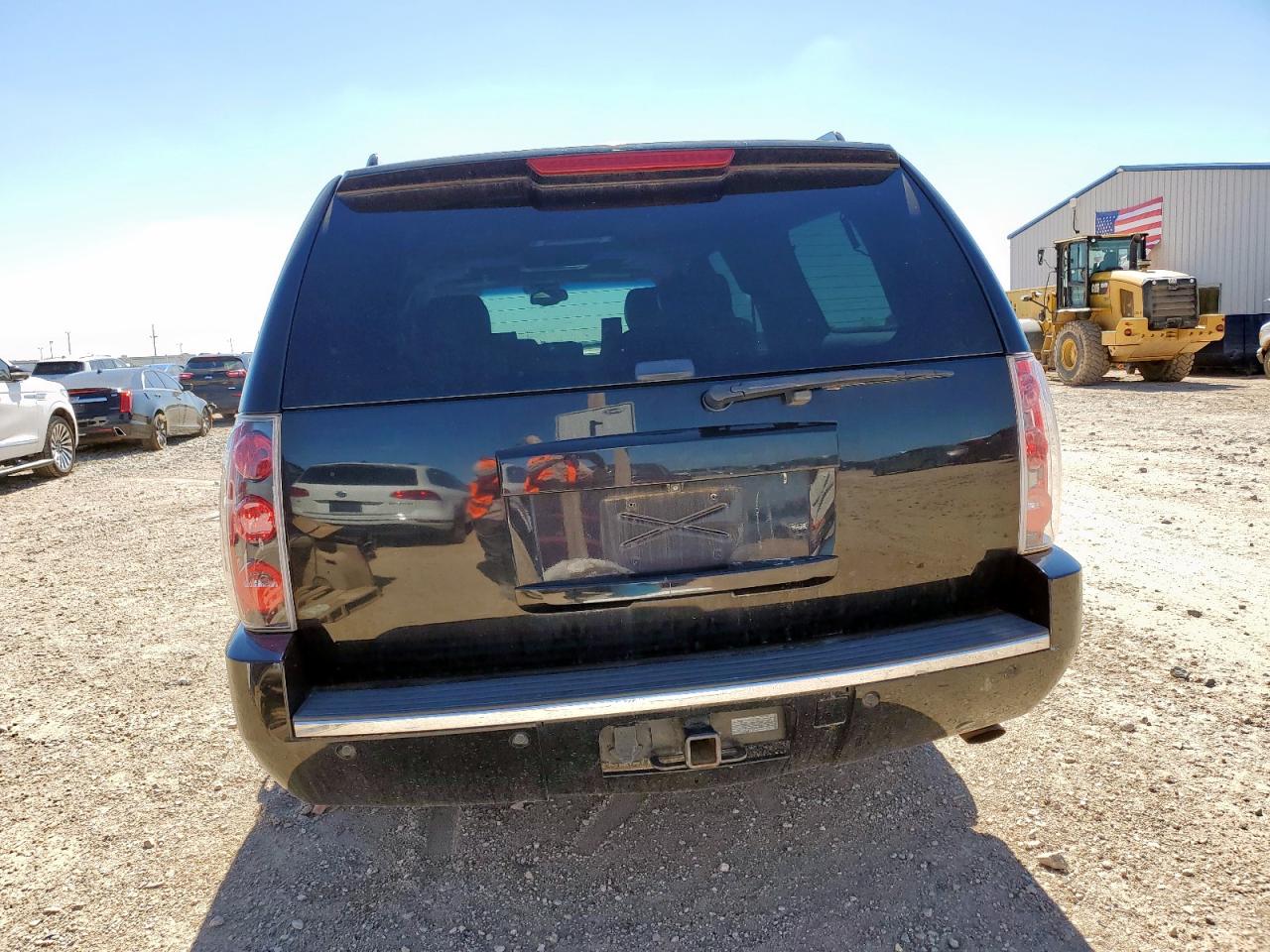 2010 GMC Yukon Xl Denali VIN: 1GKUKMEF2AR275130 Lot: 81749835