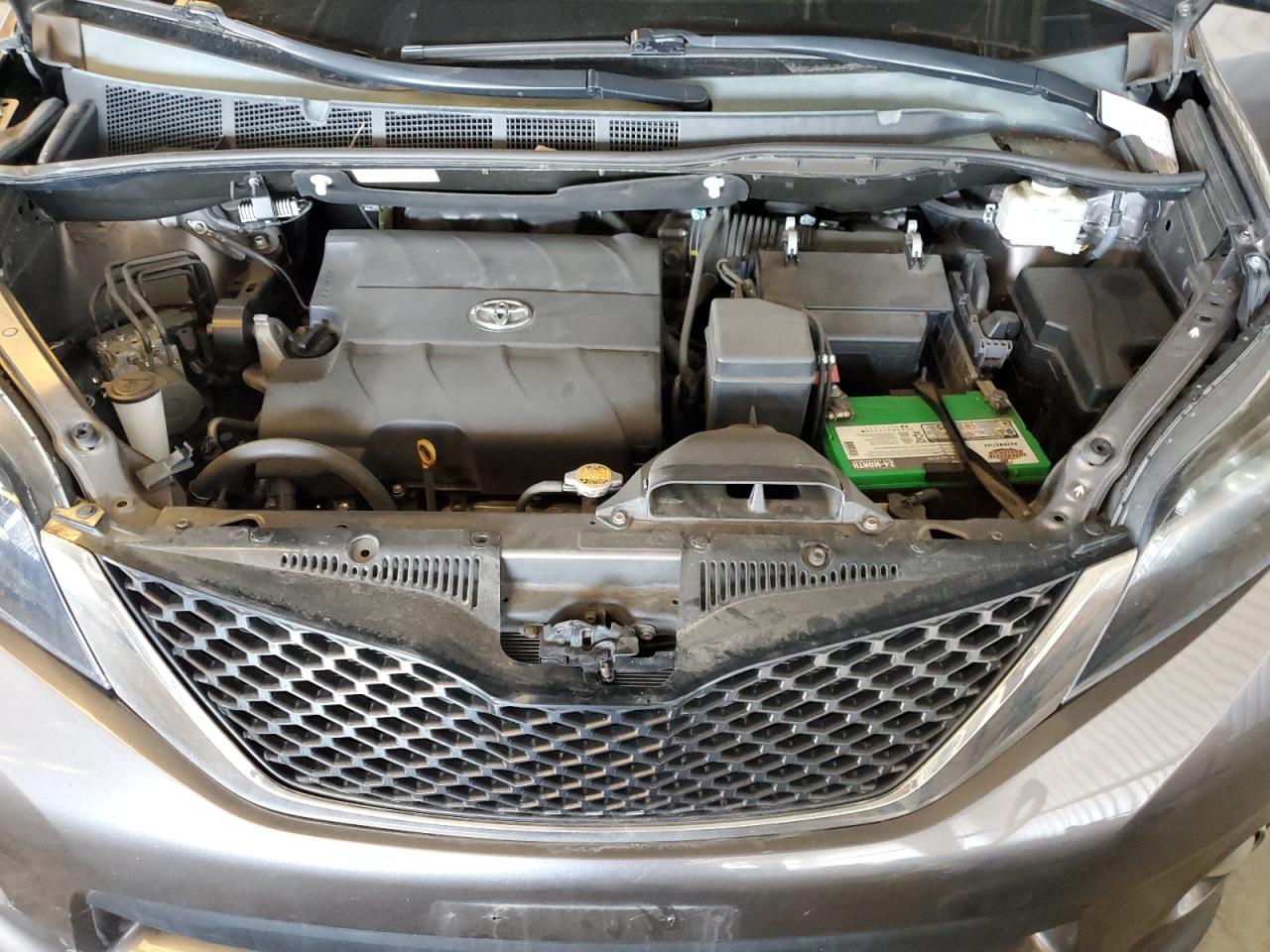 2014 Toyota Sienna Sport VIN: 5TDXK3DC8ES442804 Lot: 81769655