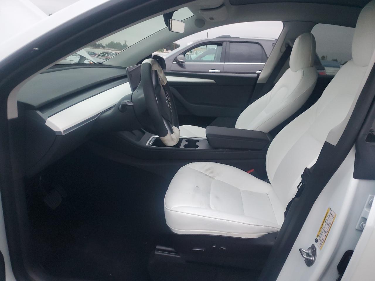 2023 Tesla Model Y VIN: 7SAYGDEE4PF624392 Lot: 81430885