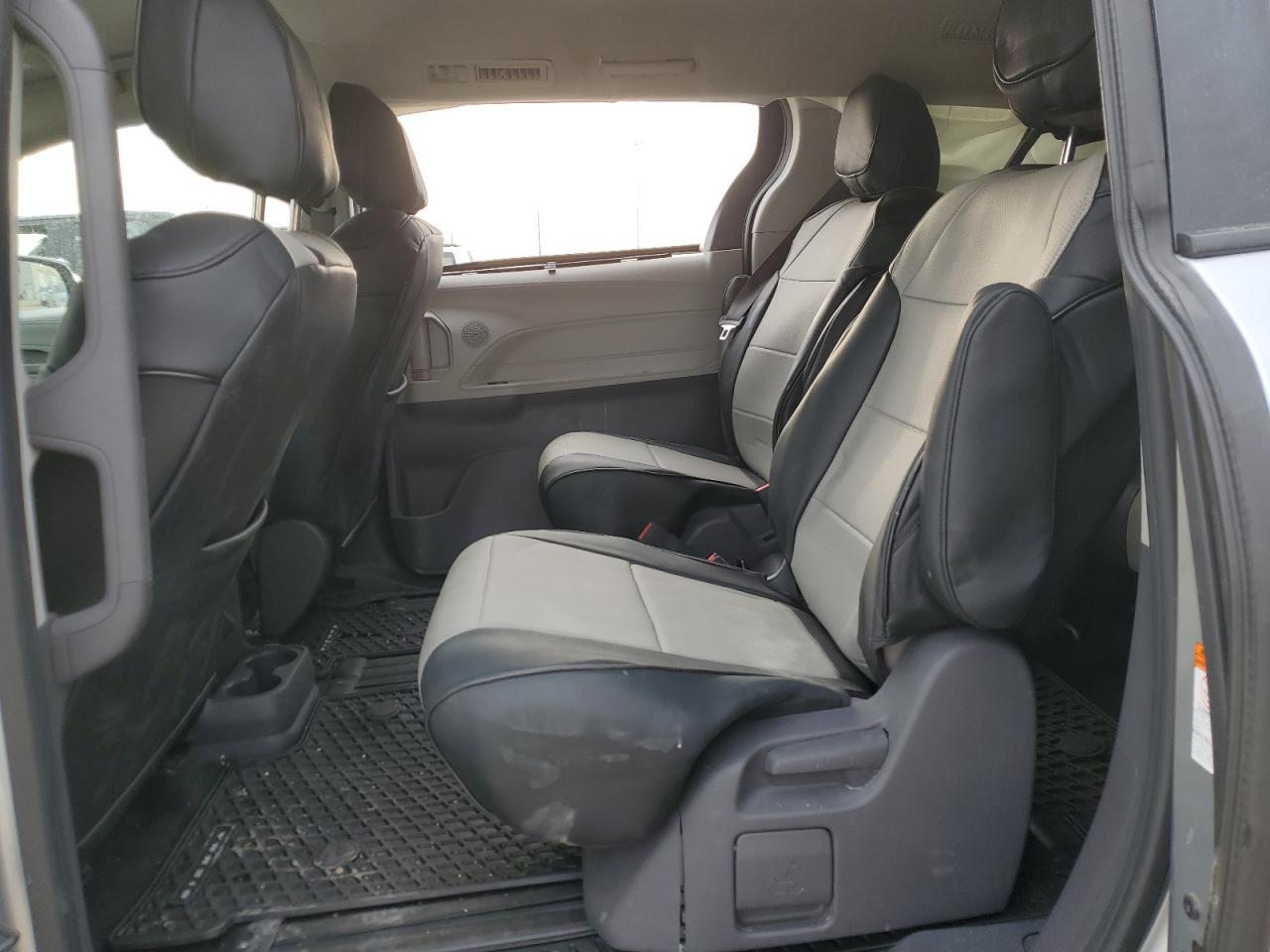 2021 Toyota Sienna Le VIN: 5TDGSKFC1MS002171 Lot: 83992875