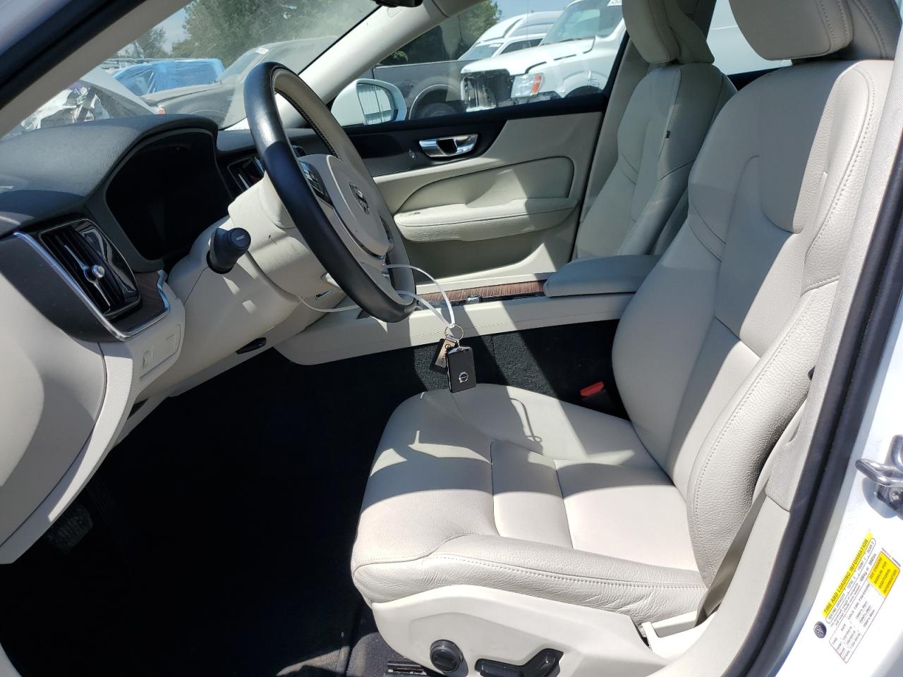 2020 Volvo S60 T5 Momentum VIN: 7JR102FK1LG060813 Lot: 70835255
