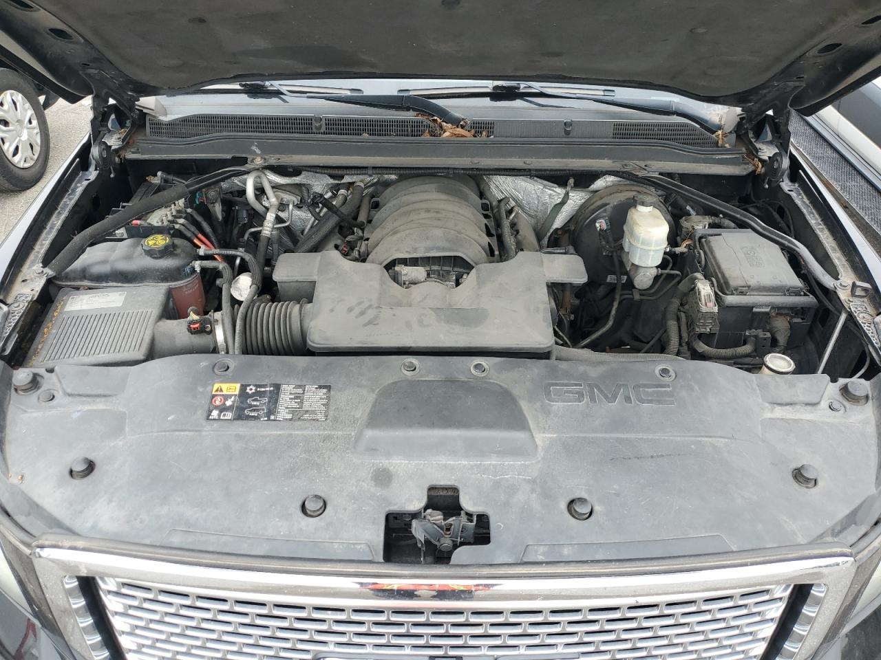 2015 GMC Yukon Xl K1500 Slt VIN: 1GKS2HKC4FR538752 Lot: 80433075