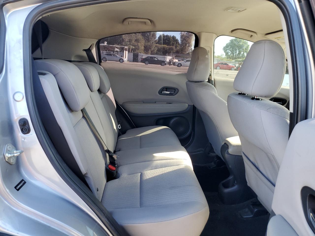 2018 Honda Hr-V Lx VIN: 3CZRU5H30JG701751 Lot: 71209275