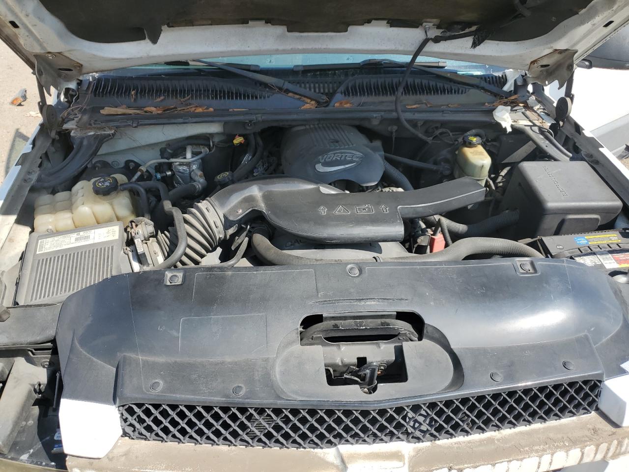 2002 Chevrolet Avalanche C1500 VIN: 3GNEC13T32G225379 Lot: 82125255