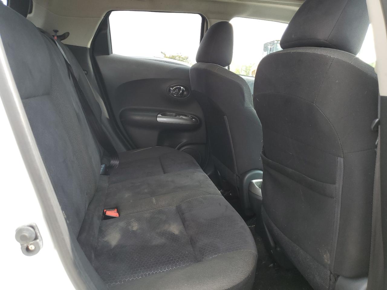 2013 Nissan Juke S VIN: JN8AF5MR3DT212327 Lot: 81714575