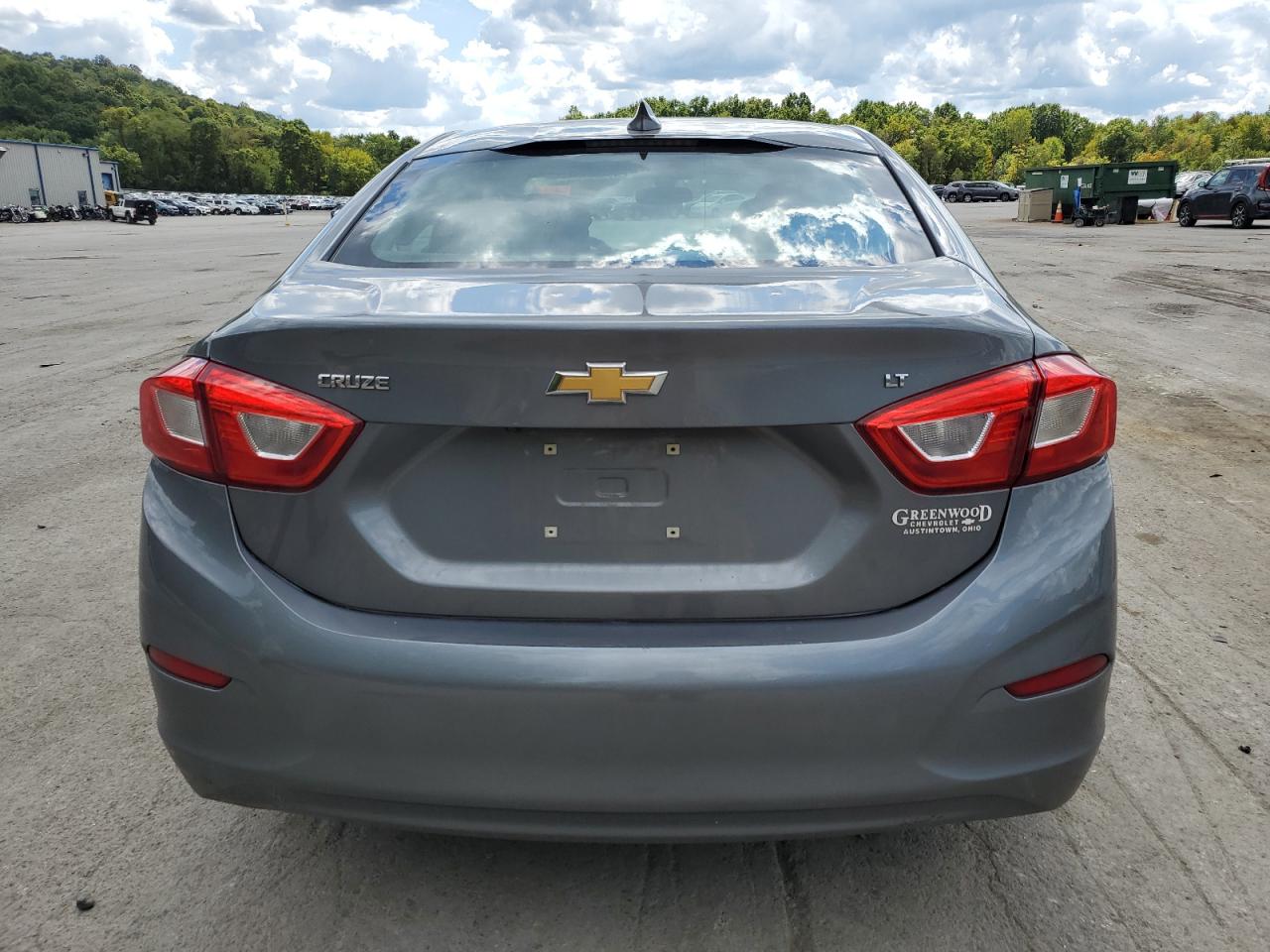 2018 Chevrolet Cruze Lt VIN: 1G1BE5SM3J7188666 Lot: 70957065