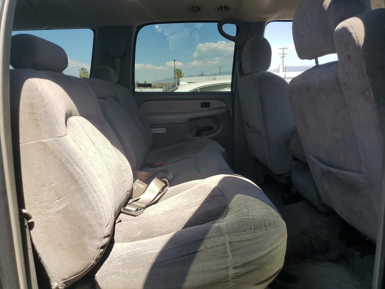 2001 Chevrolet Suburban C1500 VIN: 3GNEC16TX1G136239 Lot: 71555145