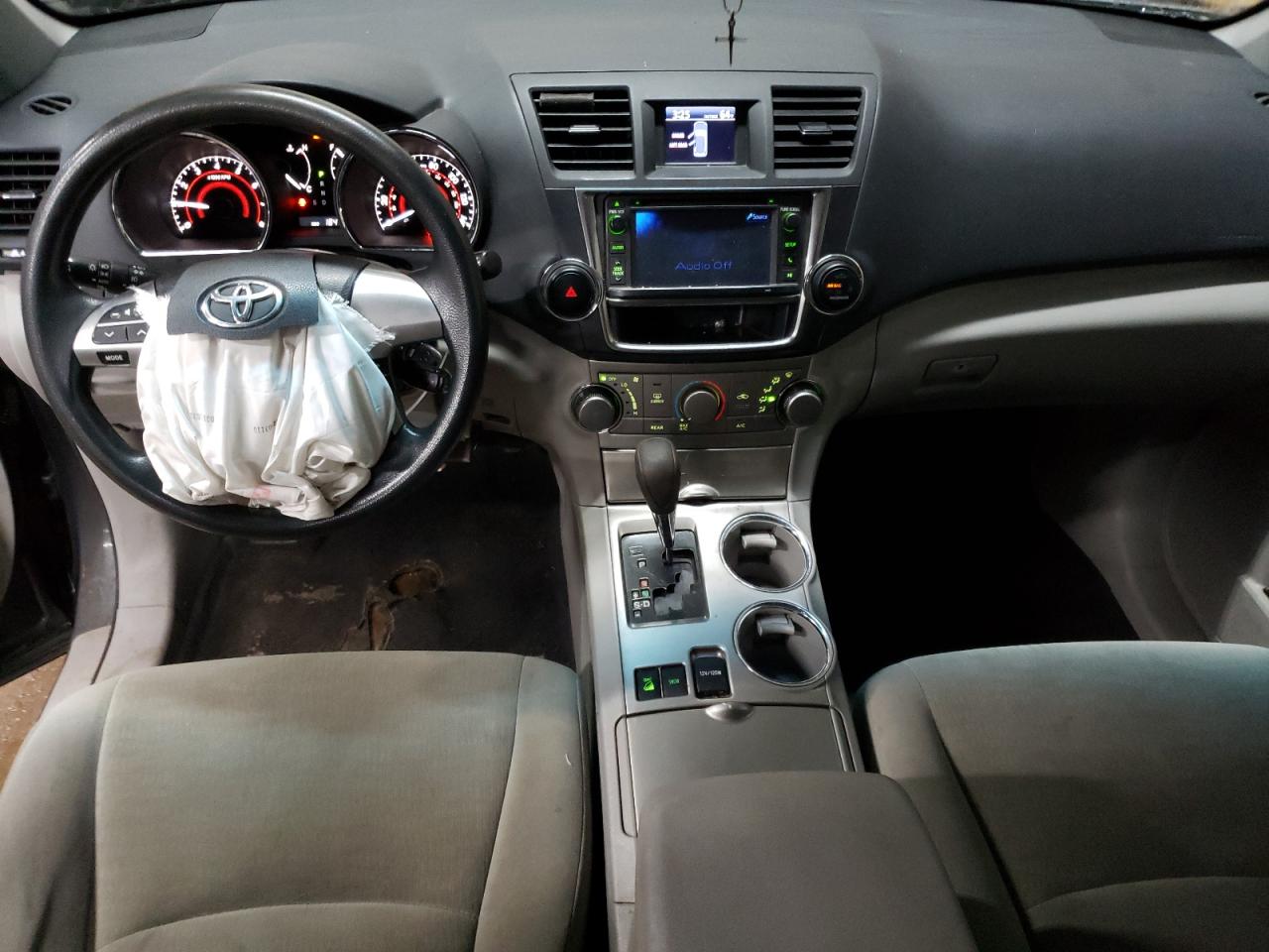 2013 Toyota Highlander Base VIN: 5TDBK3EH9DS211767 Lot: 82031885