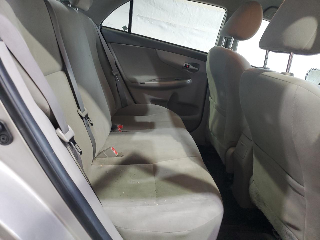 2010 Toyota Corolla Base VIN: 2T1BU4EE1AC532826 Lot: 80965115